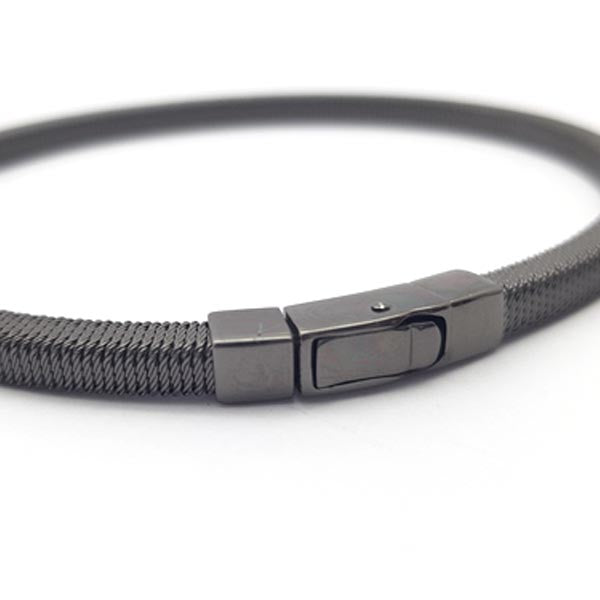 Cielo - Black rhodium square profile twisted wire bracelet